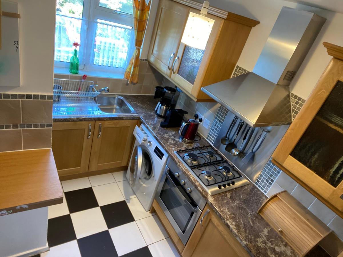 Beautiful 2 Bedroom & Balcony Flat In Central Лондон Екстер'єр фото