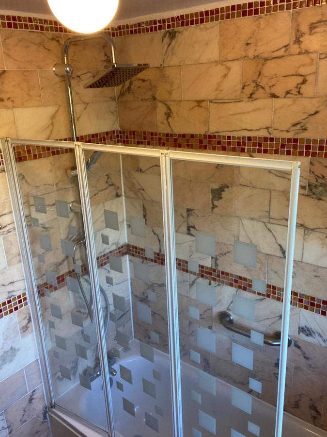Beautiful 2 Bedroom & Balcony Flat In Central Лондон Екстер'єр фото