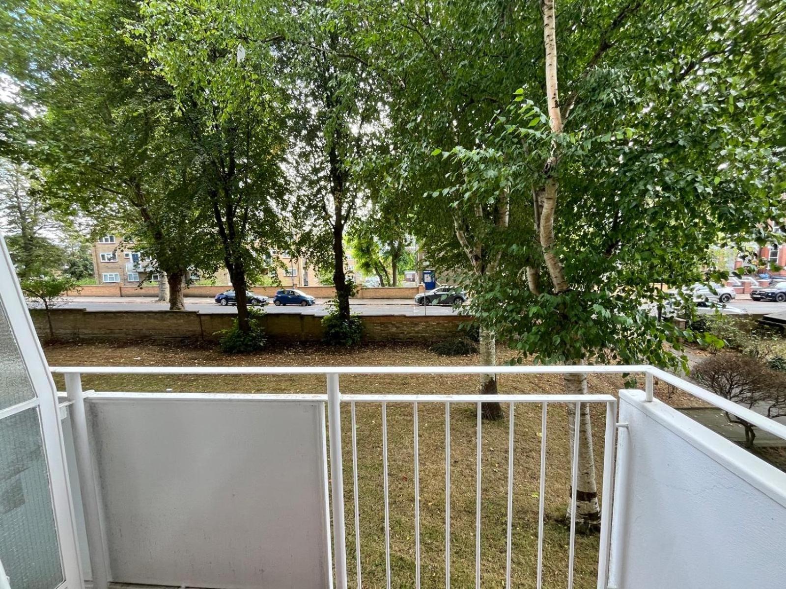 Beautiful 2 Bedroom & Balcony Flat In Central Лондон Екстер'єр фото